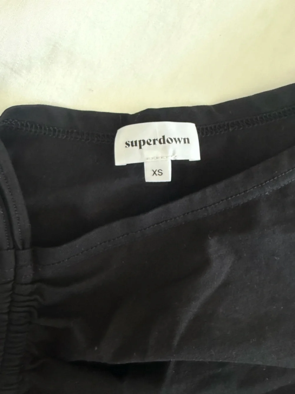 superdown Black Ruched Drawstring Crop Top - Picture 2 of 2